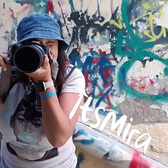 Meet your Posher, ItsMira - Picture 1 of 2